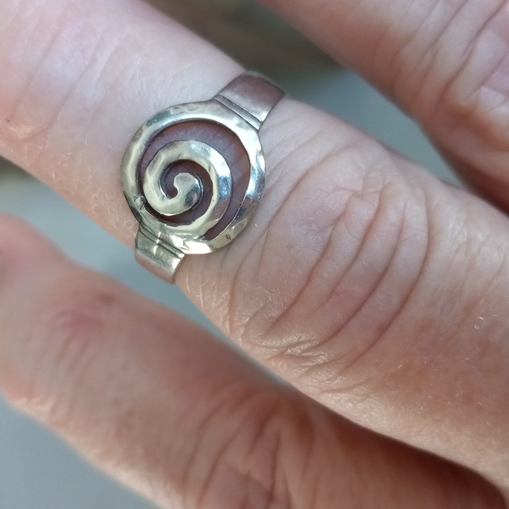 Sterling Silver  Swirl Ring, Size 9